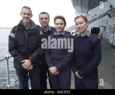 HMS Ark Royal Crew Retour Accueil Banque D'Images