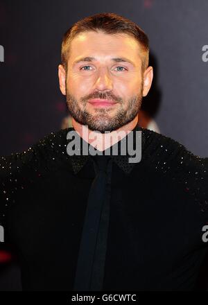 Ben Cohen arrive pour la photographie de danse à la lettre aux Elstree Studios, Londres. Banque D'Images