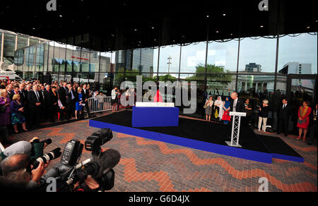 Malala Yousafzai ouvre officiellement la Bibliothèque de Birmingham dans le centre-ville de Birmingham. Banque D'Images