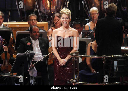 US Mezzo- Soprano Joyce DiDonato est vu pendant la dernière nuit des Proms au Royal Albert Hall. Banque D'Images