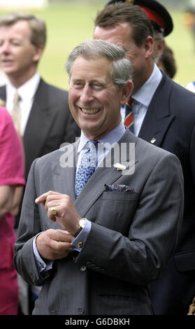 Le Prince Charles ouvre Tudor House Banque D'Images