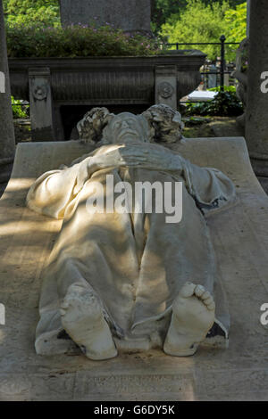 Tombe d'Alexandre Dumas fils Cimetiere de Montmartre Banque D'Images