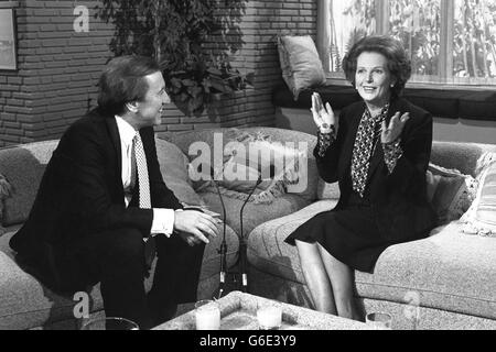 Politique - David Frost Interviews Margaret Thatcher - Londres Banque D'Images