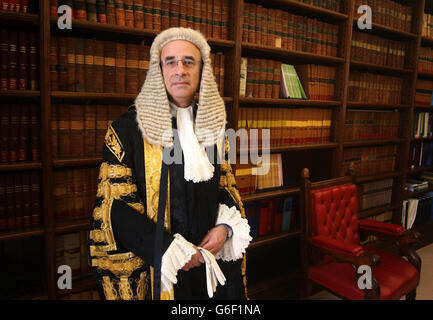 Sir Brian Leveson, président de la Division du Banc de la Reine des cours royales de justice, centre de Londres. Banque D'Images