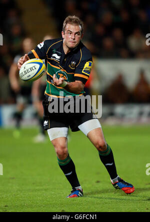 Rugby Union - Aviva Premiership - Northampton Saints / sale Sharks - Franklin Gardens.Northampton Saints Stephen Myler lors du match Aviva Premiership au stade Kingsholm, Northampton. Banque D'Images