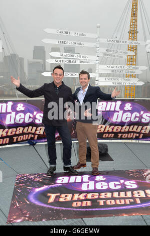 ANT et DEC à un photocall sur l'O2 à Londres avant l'annonce prévue de leur tournée au Royaume-Uni. Banque D'Images