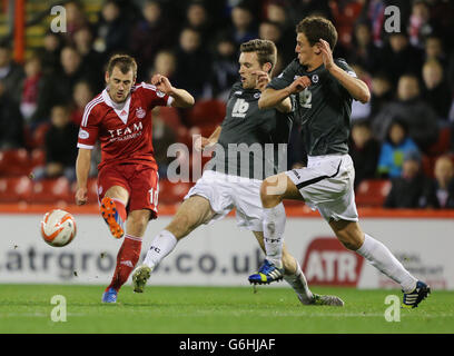 Soccer - Scottish Premiership - Aberdeen v Partick Thistle - Pittodrie Stadium.Niall McGinn d'Aberdeen voit son tir bloqué pendant le match écossais de Premiership au Pittodrie Stadium, à Aberdeen. Banque D'Images