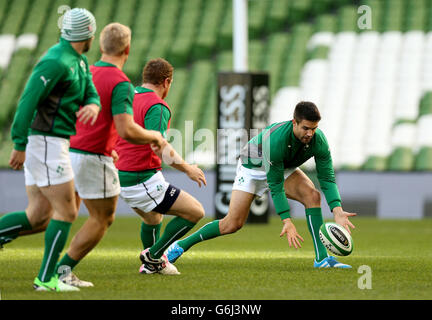 Conor Murray d'Irlande pendant la course du capitaine au stade Aviva, Dublin, Irlande. Banque D'Images