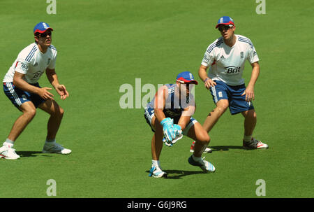 Cricket - The Ashes 2013-2014 - Premier Test - Angleterre v Australie - Angleterre - Jour 1 Session filets - The Gabba Banque D'Images