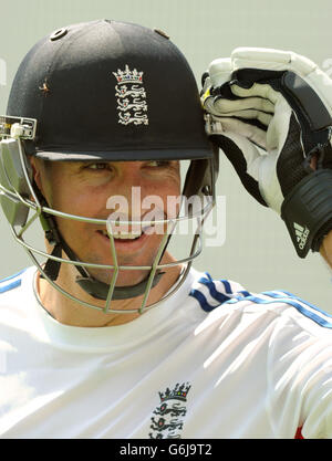 Cricket - The Ashes 2013-2014 - Premier Test - Angleterre v Australie - Angleterre - Jour 1 Session filets - The Gabba Banque D'Images