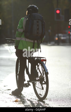 Stock de vélos de Cambridge. Photo d'un cycliste à Cambridge. Banque D'Images