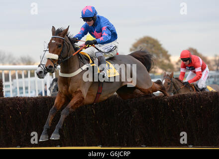 Les courses de chevaux - Betfair Chase Festival - Jour deux - Haydock Park Racecourse Banque D'Images