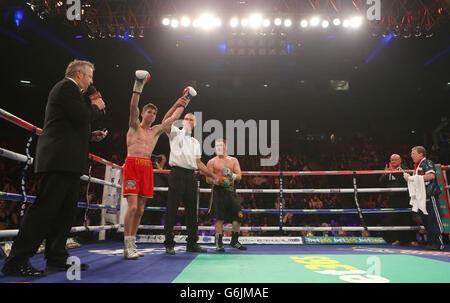 Boxe - Léger - Luc Campbell v Chuck Jones - Aréna Phones 4u Banque D'Images