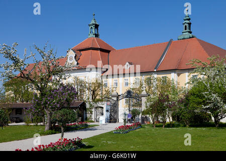 Jardin de l'abbaye de Seitenstetten, région de Mostviertel, en Basse-Autriche, Europe Banque D'Images