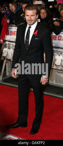 David Beckham arrive pour la première mondiale de la classe de 92 à l'Odeon Leicester Square, dans le centre de Londres. Banque D'Images