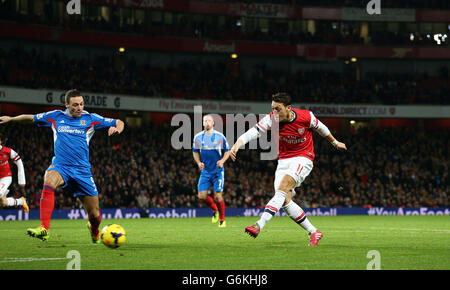 Soccer - Barclays Premier League - Arsenal v Hull City - Emirates Stadium Banque D'Images