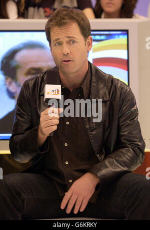 Greg Kinnear sur MTV TRL UK Banque D'Images