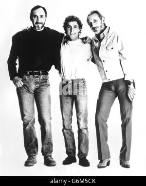 Les membres du groupe rock vétéran The Who (from l-r) Guitarist Pete Townshend, le chanteur Roger Daltrey et le guitariste de basse John Entwhistle. Banque D'Images