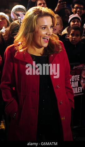 Sam Bailey, finaliste du facteur X, arrive pour un concert de retour à Athena, Leicester. Banque D'Images