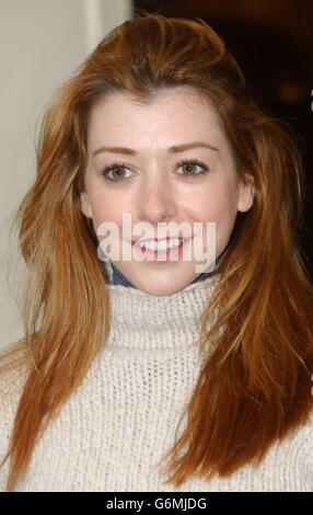 L'actrice Alyson Hannigan pose pour les photographes lors d'un photocall et d'un lancement de presse pour sa nouvelle adaptation de scène du film de comédie romantique de 1989, quand Harry rencontra Sally devant le Theatre Royal à Hatmarket à Londres. La pièce, qui est également la star Luke Perry, s'ouvre au théâtre le 20 janvier. Banque D'Images