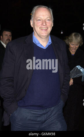 David Gilmour arrive pour la première européenne du Dralion du Cirque du Soleil, qui s'est tenue au Royal Albert Hall, dans le centre de Londres. Banque D'Images