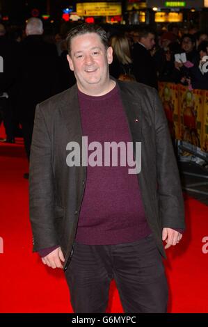 Johnny Vegas en arrivant à la première mondiale du film Harry Hill, au cinéma vue, Leicester Square, Londres. Banque D'Images