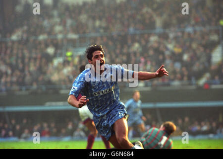 English Premier League - Football - ville de Coventry v Aston Villa - Highfield Road Banque D'Images