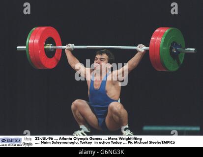 22-JUL-96, Jeux Olympiques d'Atlanta, musculation de Mens, Naim Suleymanoglu, Turquie en action aujourd'hui Banque D'Images