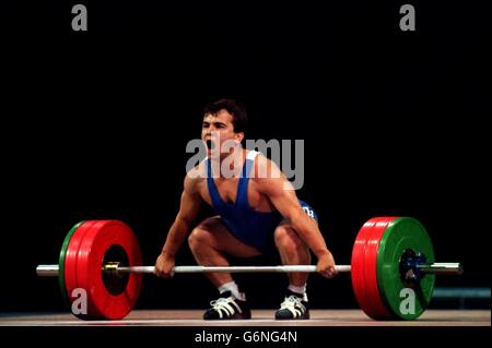 22-JUL-96, Jeux Olympiques d'Atlanta, musculation de Mens, Naim Suleymanoglu, Turquie en action aujourd'hui Banque D'Images