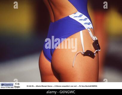 Jeux Olympiques d'Atlanta - natation. 22-JUL-96. Jeux olympiques d'Atlanta. Vue arrière d'une femme concurrente Banque D'Images