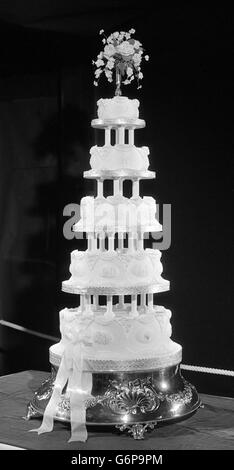 Le gâteau de mariage de la princesse Anne et du capitaine Mark Phillips Banque D'Images