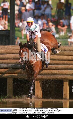 23-JUL-96 ... Jeux Olympiques d'Atlanta ... Événement de trois jours - Endurance - Phillip Dutton, Australie, à cheval sur True Blue Girdwood Banque D'Images