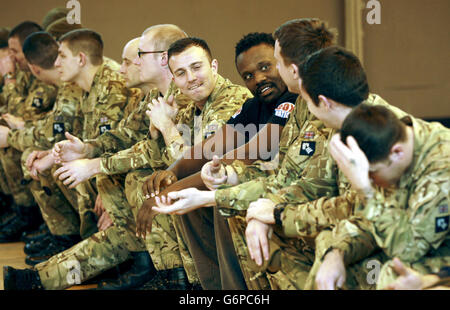 - Dereck Chisora boxe, Frank Buglioni, Bradley Skeete, Conquête et Tony Mitchell Smith Workout - Royal Artillery Barracks Banque D'Images