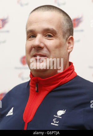 Robert McPherson de Wheelchair Curling lors du lancement de l'équipe paralympique GB à Sotchi au Radisson Blu Hotel, Glasgow. Banque D'Images