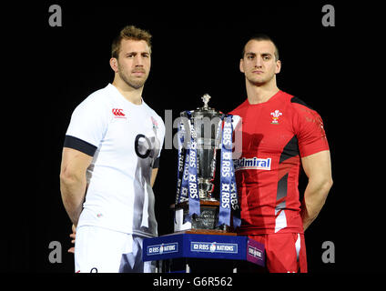 Rugby Union - 2014 RBS lancement 6 Nations - le Hurlingham Club.Chris Robshaw en Angleterre et Sam Warbuton, capitaine du pays de Galles, lors du lancement des RBS 6 Nations au Hurlingham Club de Londres. Banque D'Images