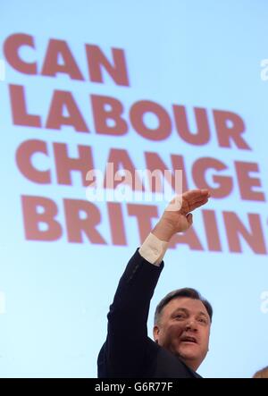 Ed Balls, chancelier de l'ombre, s'exprimant lors de la conférence annuelle de la Fabian Society à l'Institut de l'éducation de Londres. Banque D'Images