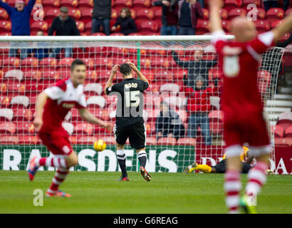 Charlton a concré le seul but du match lors du championnat Sky Bet Championship, Middlesbrough et Charlton Athletic, au stade Riverside, à Middlesbrough, Teeside, le samedi 18 janvier 2014 Banque D'Images