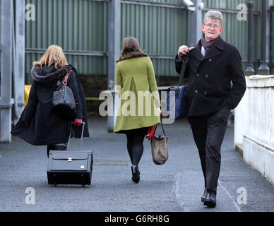 Jon McCourt arrive à la maison de tribunal de Banbridge dans le comté vers le bas pour l'enquête indépendante sur les abus institutionnels historiques (HIA). Banque D'Images