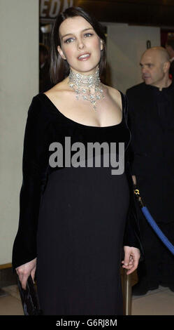 L'actrice Olivia Williams arrive pour les Orange British Academy film Awards à l'Odeon Leicester Square à Londres. Banque D'Images