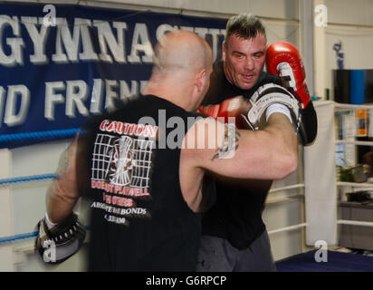 Boxe - Kevin Johnson, Joey Abell et Vivian Harris Media s'entraîner - Peacock Gym.Joey Abell (à droite) pendant l'entraînement médiatique au Peacock Gym, Londres. Banque D'Images