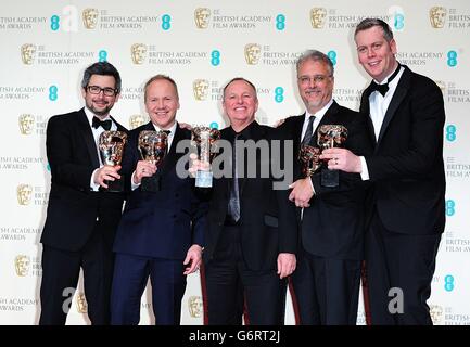 Glenn Freemantle, Skip Lievsay, Christopher Benstead, NIV Adiri et Chris Munro avec le prix du meilleur son pour « Gravity », aux EE British Academy film Awards 2014, à l'Opéra Royal, Bow Street, Londres. Banque D'Images