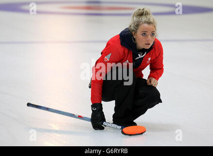 Jeux olympiques d'hiver - les équipes de curling Team GB se préparent pour Sotchi - The Peak.Le curling du Team GB Anna Sloan comme les équipes de curling du Team GB se préparent pour Sotchi au Peak, Stirling. Banque D'Images