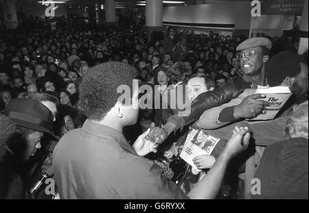 - Boxe Muhammad Ali - Selfridges, Oxford Street, Londres Banque D'Images