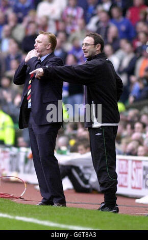 Martin O'Neill, directeur du Celtic (à droite), et Alex McLeish, directeur des Rangers, invitent leurs équipes à participer au cinquième tour de la coupe d'Écosse du Tennent au Celtic Park, à Glasgow. Banque D'Images