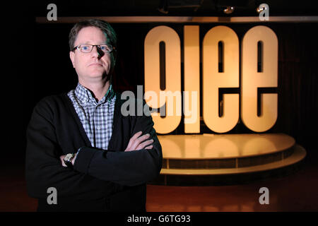 Mark Tughan, propriétaire du Glee Club, pose des photos sur le site de Birmingham. L'émission DE télévision AMÉRICAINE Glee a été jugée avoir "dilué et terni" la réputation de la chaîne de clubs de comédie britanniques. Banque D'Images