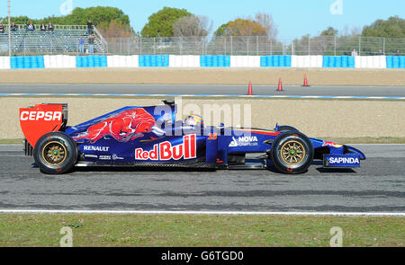 Jean-Eric Vergne, pilote de Toro Rosso, lors des épreuves de Formule 1 2014 au circuit de Jerez, Jerez, Espagne. Banque D'Images