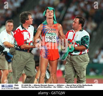 01-AOÛT-96, Jeux Olympiques d'Atlanta, Athlétisme, Marcel Dost des pays-Bas termine la dernière partie du Decathlon - le 1500m, Tony Marshall/EMPICS Banque D'Images