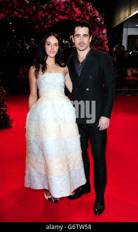 Jessica Brown Findlay (à gauche) et Colin Farrell participant à la première d'UN conte d'hiver de New York à l'Odeon Kensington, Londres. Banque D'Images