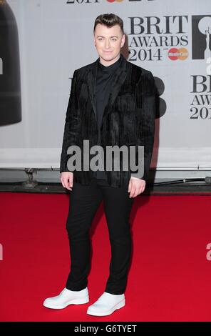 Brit Awards 2014 - arrivées - Londres.Sam Smith arrivant pour les Brit Awards 2014 à l'O2 Arena, Londres. Banque D'Images