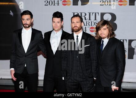 Brit Awards 2014 - arrivées - Londres.Bastille arrivant pour les Brit Awards 2014 à l'O2 Arena, Londres. Banque D'Images